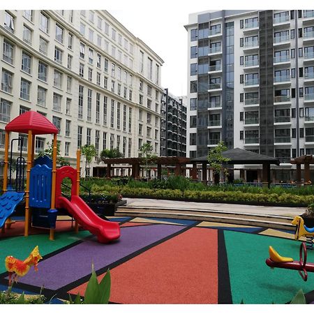 Cozyvilla At 81 Newport Blvd Walk To Naia T3 Marriott & Resorts World Casino & Newport Mall For 5 Pax Free Parking!!!! Pasay Eksteriør bilde
