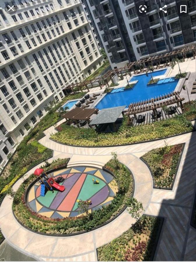 Cozyvilla At 81 Newport Blvd Walk To Naia T3 Marriott & Resorts World Casino & Newport Mall For 5 Pax Free Parking!!!! Pasay Eksteriør bilde